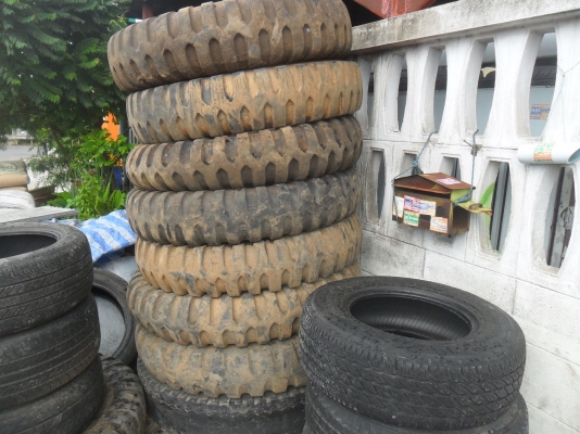 มาใหม่ ยาง 9.00 - 20 ลายทหาร 4 เส้น ราคา 5900 บาท