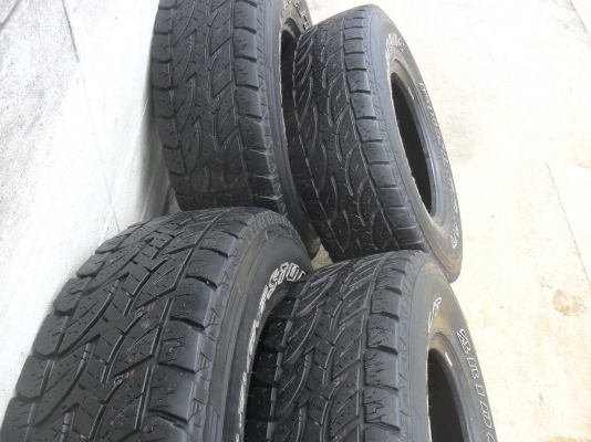 ยาง BRIDGESTONE 30x9.5R15 ปี10 สวยๆ 4 เส้น ราคา 4300 บาท