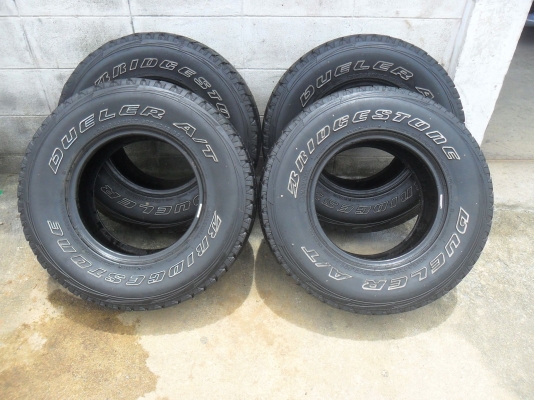 ยาง BRIDGESTONE 30x9.5R15 ปี10 สวยๆ 4 เส้น ราคา 4300 บาท