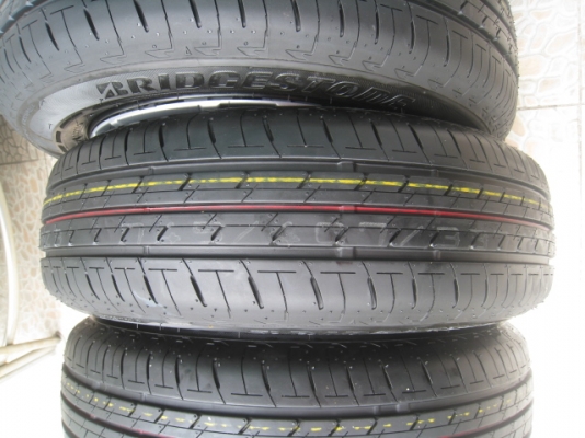 ขายกะทะล้อ Mitsubishi attrage ป้ายแดง ขอบ14 4รู100 +ฝาครอบ +ยางปี 2213 สนใจติดต่อ เล็กคลองสามครับ (081-3747940)