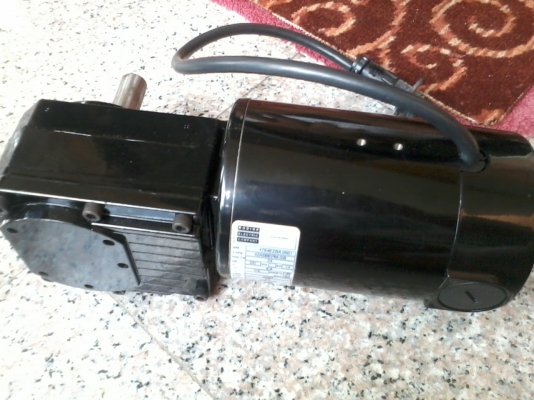 ขายมอเตอร์เกียร์ ราคาไม่แพงครับ ของใหม่ จัดส่งได้ครับ