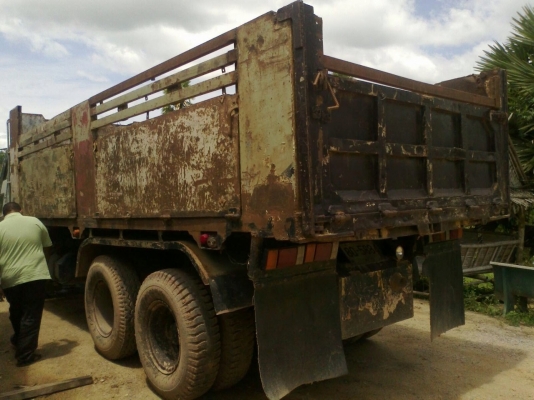 รถบรรทุกสิบล้อ HINO ไฮเทค 2 เพลา ดัมพ์. ปี39 (FM3M) เครื่อง240 แรงม้า (M10C). เครื่องดี ยางดี ซัซซี่ไม่ผุ. ขายตามสภาพ 1,090,000 รถบรรทุกสิบล้อ HINO ไฮเทค 2 เพลา ดัมพ์. ปี39 (FM3M) เครื่อง240 แรงม้า (M10C). เครื่องดี ยางดี ซัซซี่ไม่ผุ. ขายตามสภาพ 1,090,000