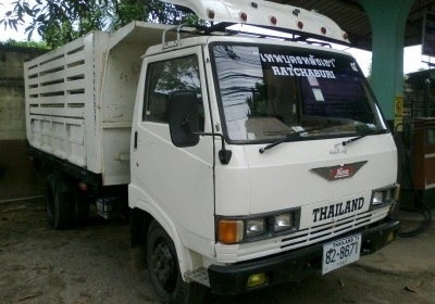 HINO หกล้อ ดัมพ์ KM777 ปี 35 คอกสูง เครื่อง 117 แรงม้า 485,000