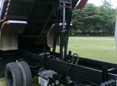 ขายหกล้อดัมพ์ HINO FC4J ปี44 เครื่อง 145 แรง กระบะยาว 4.20 x 2.30 เมตร กุตระแกรงเหล็ก ซัซซี่สวย ยางดี แอร์เย็น ใช้น้อย 930,000 ขายหกล้อดัมพ์ HINO FC4J ปี44 เครื่อง 145 แรง กระบะยาว 4.20 x 2.30 เมตร กุตระแกรงเหล็ก ซัซซี่สวย ยางดี แอร์เย็น ใช้น้อย 930,000