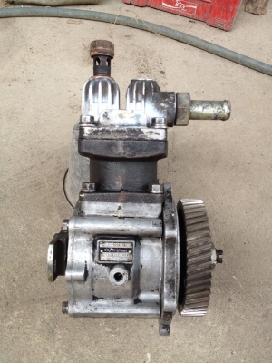 ปั้มลมสวยๆถูกๆ6BG1 สภาพใช้งานได้เลย