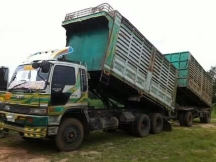 HINO FM 2K 260 HP K13D ปี 43 รถพ่วงแม่+ลูก กระบะดั๊มพ์เหล็กคอกเกษตรของอู่สหกิจสภาพสวยทั้งแม่ทั้งลูก ลูก 2 เพลาดั๊มพ์ความยาว 6 เมตร เครื่องแห้งแรงดีไม่มีเยิ้ม ภายในห้องเก๋งคอนโซลสวยครบพร้อม CD แอร์ พวงมาลัยเพาเวอร์ ระบบเบรคทริ๊ปฟี้ครบครัน ช่วงล่างแน่นคัชซี HINO FM 2K 260 HP K13D ปี 43 รถพ่วงแม่+ลูก กระบะดั๊มพ์เหล็กคอกเกษตรของอู่สหกิจสภาพสวยทั้งแม่ทั้งลูก ลูก 2 เพลาดั๊มพ์ความยาว 6 เมตร เครื่องแห้งแรงดีไม่มีเยิ้ม ภายในห้องเก๋งคอนโซลสวยครบพร้อม CD แอร์ พวงมาลัยเพาเวอร์ ระบบเบรคทริ๊ปฟี้ครบครัน ช่วงล่างแน่นคัชซี