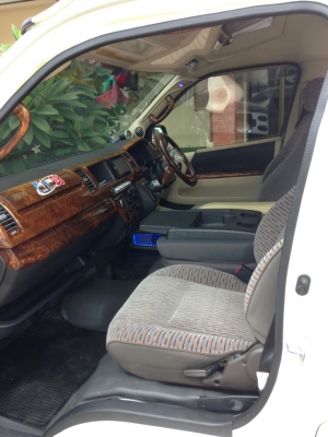 ขายดาวน์รถตู้ VIP ขายดาวน์รถตู้ VIP