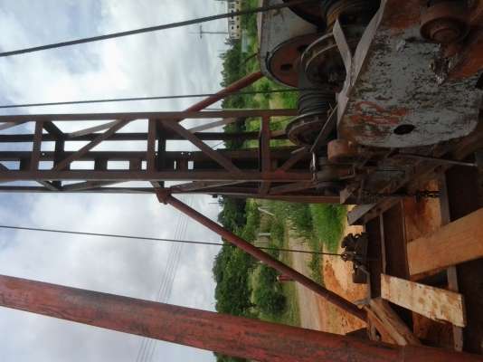 ขายปั้นจั่นตอกเข็ม