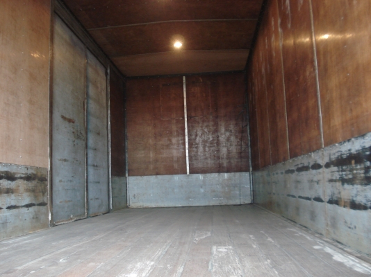 ขาย6ล้อมือสอง ราคา 870,000 บาท ขายถูกที่สุด(ต่อรองได้)