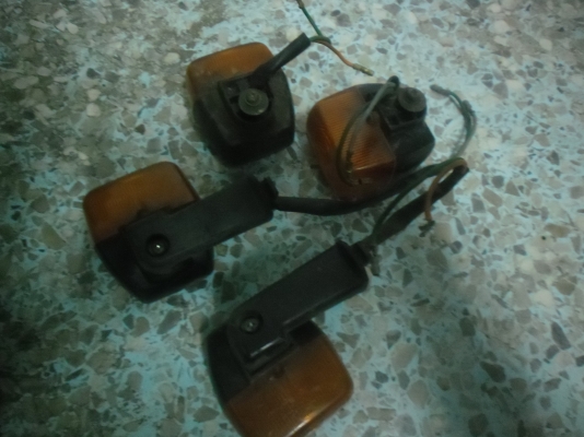 ขายไมล์ tlm แท้ๆพร้อมไฟเลี้ยวราคาไม่แพงครับ