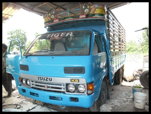 6 ล้อ KS สภาพดี สวยมาก เก็บสีใหม่ทั้งคัน