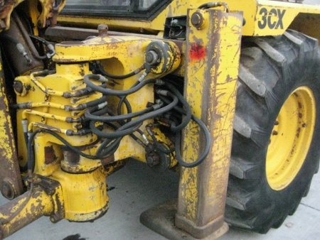 ขาย-รถหน้าตักหลังขุด แบบ 3 in 1 (ขุด, ตัก, ยก) ขับเคลื่อน 4 ล้อ JCB: 3CX มือขุดแบบคอสไลด์ มือสองนำเข้าจากญี่ปุ่น ขาย-รถหน้าตักหลังขุด แบบ 3 in 1 (ขุด, ตัก, ยก) ขับเคลื่อน 4 ล้อ JCB: 3CX มือขุดแบบคอสไลด์ มือสองนำเข้าจากญี่ปุ่น