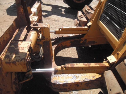 รถเเทรกเตอร์D2 เก่านอก ไม่เคยใช้งานในไทย 280000