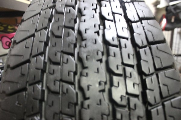 ขายยาง บริดโตน 245/70/16 ปี12