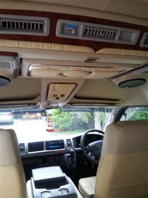 ต้องการขายด่วนรขายรถตู้แต่งVIPเจ้าของขายเองปรับราคาลง