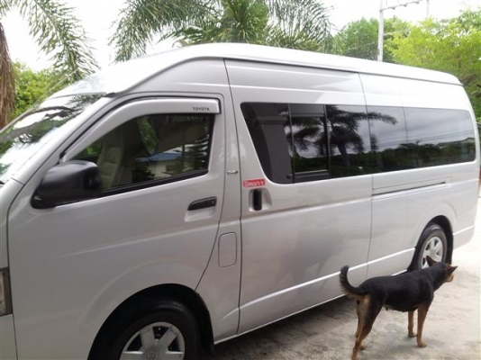 ต้องการขายด่วนรขายรถตู้แต่งVIPเจ้าของขายเองปรับราคาลง