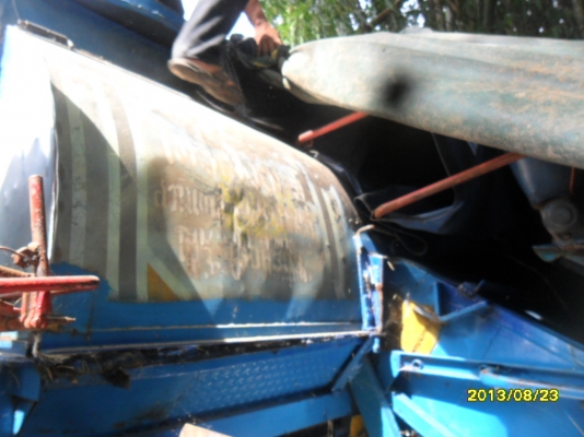 ขายรถเกี่ยวข้าวไทยเส็งยนต์อุ้ม2.59yo