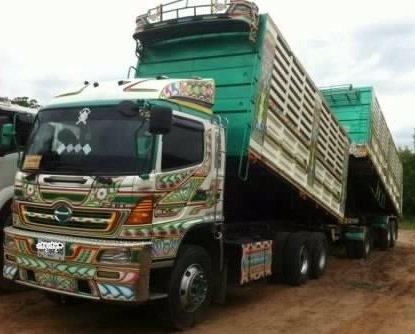 HINO MEGA SERIES 500 - 344 HP EURO2 ปี 53 รถพ่วงแม่+ลูก กระบะดั๊มพ์เหล็กคอกเกษตรของอู่ธวัชชัยการช่างสวยจัดทั้งแม่ทั้งลูก ลูก 3 เพลาดั๊มพ์ความยาว 6.80 เมตร เครื่องแน่นแรงดี ภายในห้องเก๋งสวย CD MP3 แอร์ พ.เพาเวอร์ ก.ไฟฟ้า ระบบเบรคทริ๊ปฟี้ครบครัน ช่วงล่างยาง