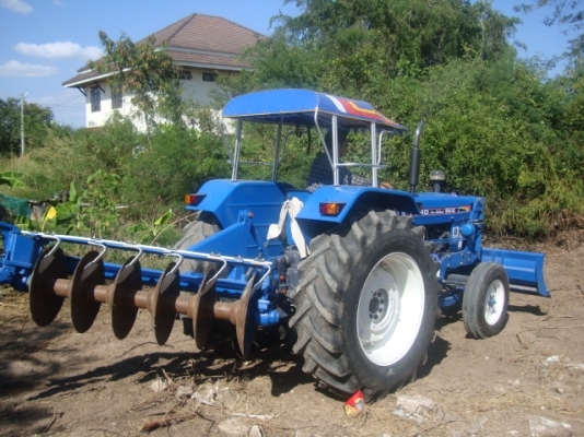 ขายด่วน!ขายถูก!รถไถFord6610สภาพใหม่ ใช้งานน้อย มีดันหน้า ผานหลัง6 มีทะเบียนพร้อมโอน