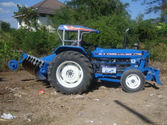 ขายด่วน!ขายถูก!รถไถFord6610สภาพใหม่ ใช้งานน้อย มีดันหน้า ผานหลัง6 มีทะเบียนพร้อมโอน