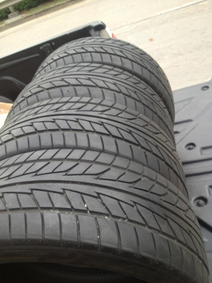 ขายยางNitto Nt555 205-45-16ปี10 ดอก95\% ยกชุด ถูกๆ 4500