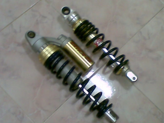 ขายโช็คyssกับshowaโทร 0831799040โส กทม