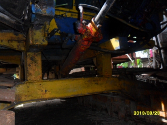 ขายรถเกี่ยวข้าวไทยเส็งยนต์รุ่นข้าวถั่วอุ้ม2.5ตัน