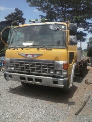 ขายเทเลอร์หัวยาววางหัว HINO 3 ใบปัด1เพลา สภาพสวยพร้อมใช้ ติดต่อได้ที่คุณ อ๊อฟ พิจิตร 086-737-9991