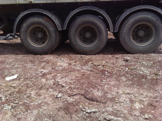 ด่วนถูกๆขายหางพื่นเรียบ RCK รุ่งเจริญ 3 เพลาแท้จดทะเบียนปี 53 สวยมากๆ ยางดีคัสซีสวยทะเบียนเต็ม