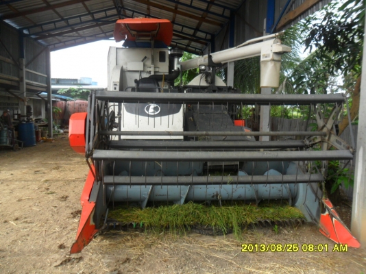 รถเกี่ยวข้าว คูโบต้า DC 95 GM