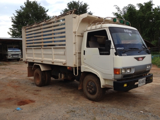 ขาย ถูก 6ล้อดั้มพ์ HINO FC2W 120 HP มีเกียร์สโลว์ พร้อม รถพร้อมใช้เอกสารพร้อมโอน เจ้าของ ขายเอง 081-1811924