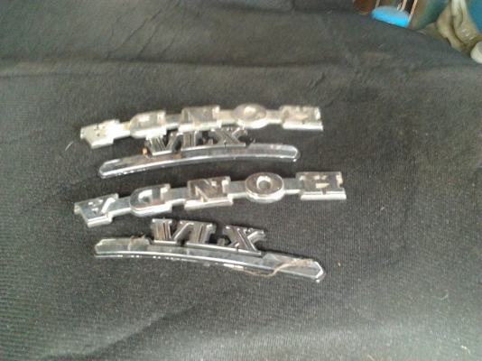 โลโก้ ฮอนด้า สตีด วีแอลเอ็กซ์ คู่ละ 600 บาท