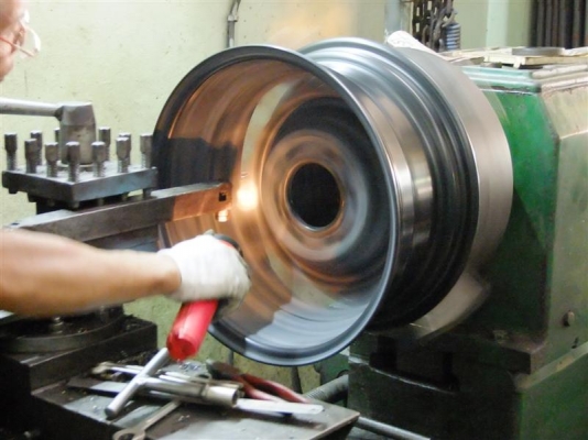 ขายล้อกะทะเหล็กขอบ16ลายหยดน้ำออฟเซทลบลึกๆสำหรับรถOFFROADชุดละ6500บาทต่อ4วง ขายล้อกะทะเหล็กขอบ16ลายหยดน้ำออฟเซทลบลึกๆสำหรับรถOFFROADชุดละ6500บาทต่อ4วง