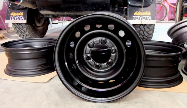 ขายล้อกะทะเหล็กขอบ16ลายหยดน้ำออฟเซทลบลึกๆสำหรับรถOFFROADชุดละ6500บาทต่อ4วง