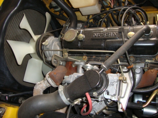 ขายรถโฟล์คลิฟท์ KOMATSU FG15-15 (รถนอก สภาพดี รับประกัน) เครื่องยนต์เบนซิน+แก๊ส 2 ระบบ เกียร์ธรรมดา เสาสูง 4 เมตร มีตัวกระดก (ฮิ้งโฟล์ค) 1,800 ช่ม. งายาว 1,070 มม. ยางตัน 4 ล้อ ขายรถโฟล์คลิฟท์ KOMATSU FG15-15 (รถนอก สภาพดี รับประกัน) เครื่องยนต์เบนซิน+แก๊ส 2 ระบบ เกียร์ธรรมดา เสาสูง 4 เมตร มีตัวกระดก (ฮิ้งโฟล์ค) 1,800 ช่ม. งายาว 1,070 มม. ยางตัน 4 ล้อ