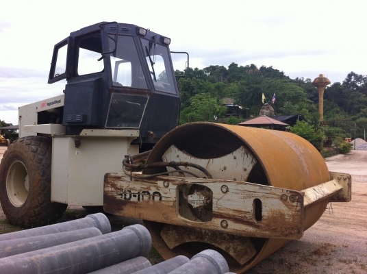 ขายรถบด INGERSOLAND SD100 สภาพดีมาก
