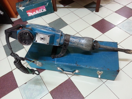 ขายเครื่องสกัดคอนกรีตสกัดไฟฟ้าMakitaรุ่นHM1306(1,510วัตต์)พร้อมใช้งาน