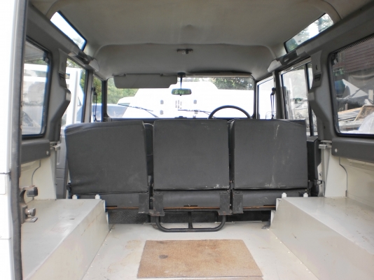 ขายด่วน Land rover defender 650,000 บาท