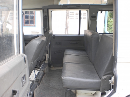 ขายด่วน Land rover defender 650,000 บาท