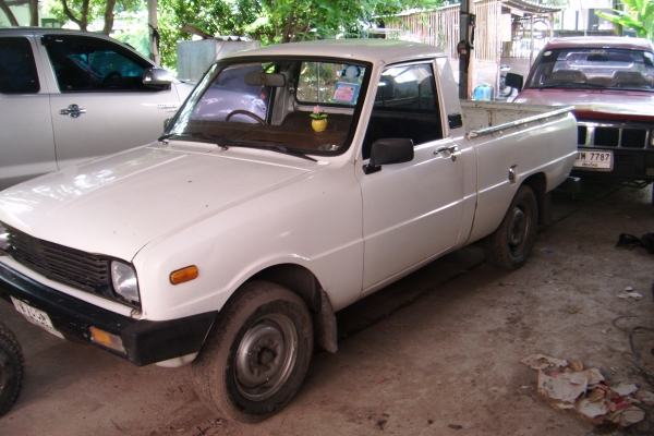 ขายมาสด้า1000 เดิมบาง ทะเบียนโอนพร้อมใช้ ขับไกลได้ภาษีเต็ม57