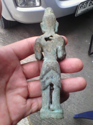 ให้บูชาพระเทวรูปเก่าๆไม่ทราบที่ ให้บูชาพระเทวรูปเก่าๆไม่ทราบที่