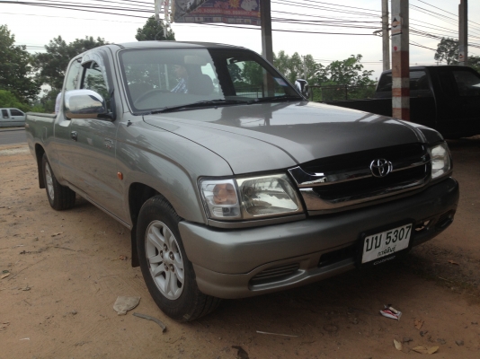TOYOTA HILUX TIGER D4D EXTRACAB 2.5  MT ปี 2003 รถสวยสีบางเดิมๆดี เครื่องแห้งแรงดีไม่มีเยิ้ม ภายในเก๋งคอนโซลสวยครบพร้อม CD แอร์เย็น พ.เพาเวอร์ ก.ไฟฟ้าครบครัน กระบะปูพื้นยางลายเนอร์ ช่วงล่างแน่น ยางสภาพดี 4 เส้นประมาณ 70\% พร้อมใช้งาน เอกสารทะเบียนภาษีคร