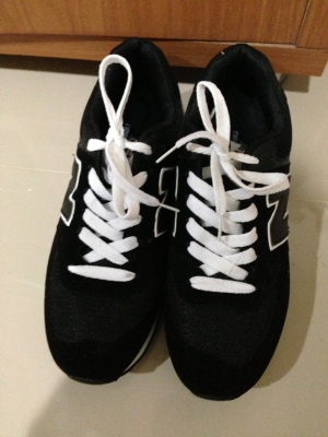 ขายรองเท้า New Balance เบอร์43 มือ1 ราคา 550 บาทพร้อมส่งครับ
