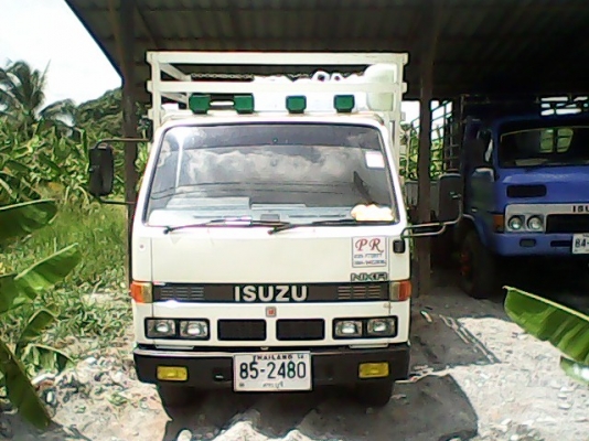 ISUZU NKR 110
