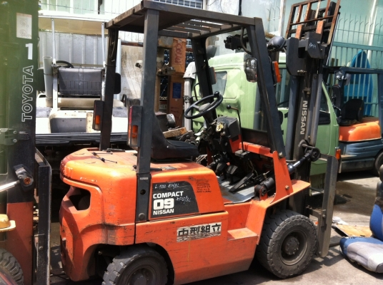 ขายโพร์คลิฟต์ นิสสัน 1 ตัน ปี 2003