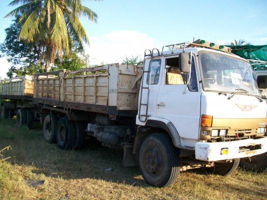 ขายถูก ถูก 10 ล้อ 18 ล้อ พ่วงแม่ลูกดั้มพ์ HINO SUMO 220 แรงม้า 2 เพลา เดิมทั้งคัน เบรคทิฟฟี รถพร้อมใช้ 081-1841924