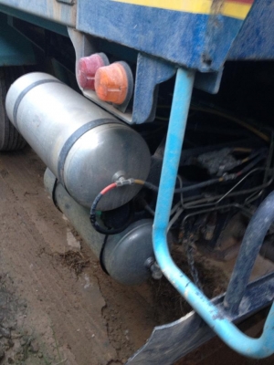 ขายสิบล้อร็อกกี้FXZ 240 หัวเก๋งสวย มี ระบบลากพ่วง รถพร้อมใช้งานมาก