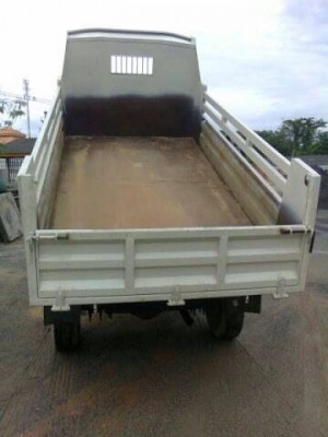 รถอีซูซุ 4 ล้อดั้ม 88 แรงม้า  สนใจติดต่อ 081 - 6079515