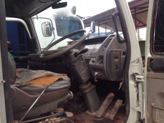 รถฮีโน่ 10 ล้อดั้ม FM3H  เปลื่ยนเครื่อง 210 แรงม้า  สนใจติดต่อ  081 - 6079515