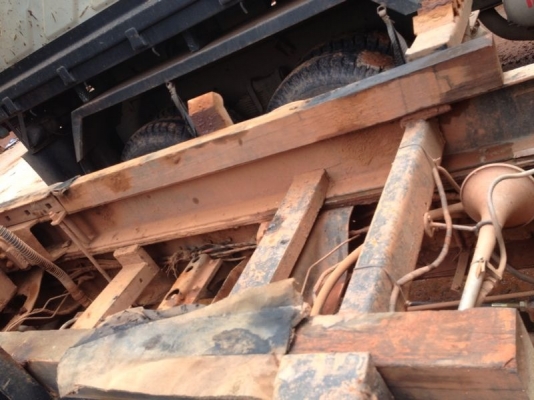 รถฮีโน่ 10 ล้อดั้ม FM3H  เปลื่ยนเครื่อง 210 แรงม้า  สนใจติดต่อ  081 - 6079515